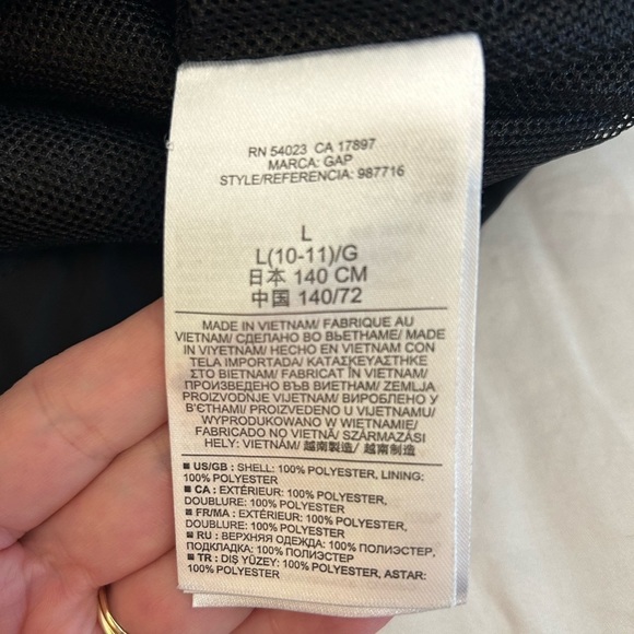 GAP Kids Girls Fuzzy Jacket size large (10-11) Black - Picture 5 of 8